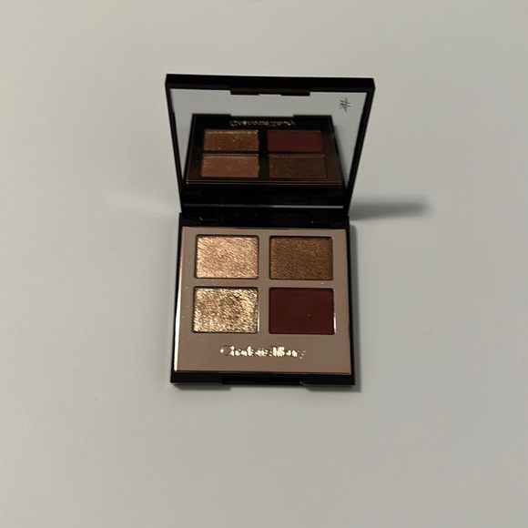 Rare Charlotte Tilbury Fire Rose eyeshadow quad. - Picture 4 of 8